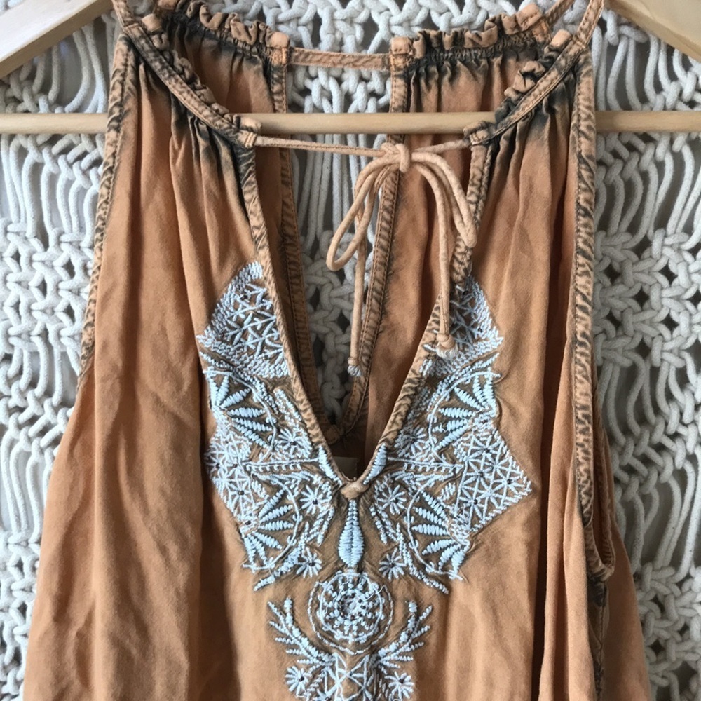 O’Neill XS embroidered sleeveless blouse - Picture 2 of 7